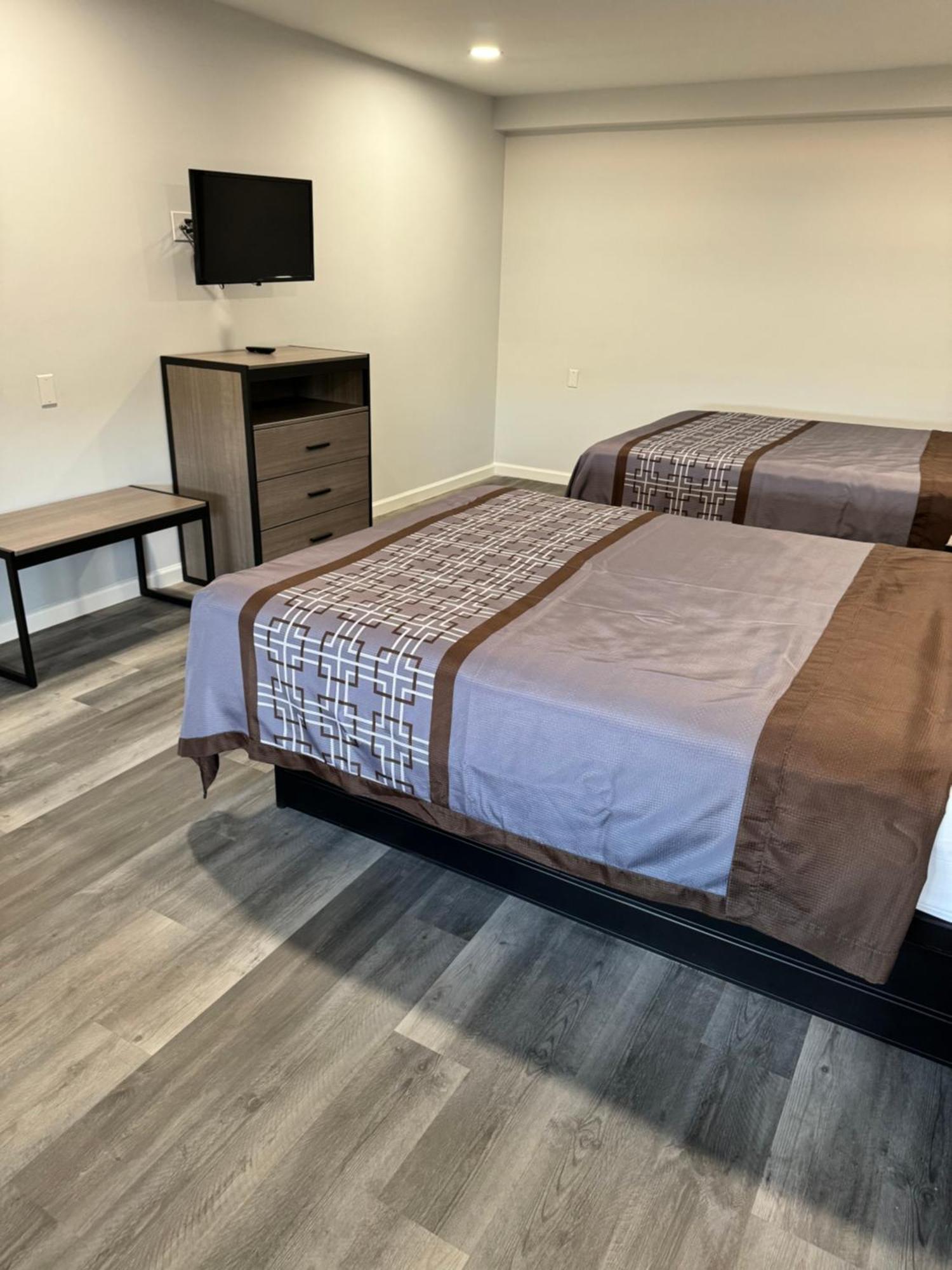 Continental Inn And Suites Nacogdoches Tx Sfa University Downtown מראה חיצוני תמונה