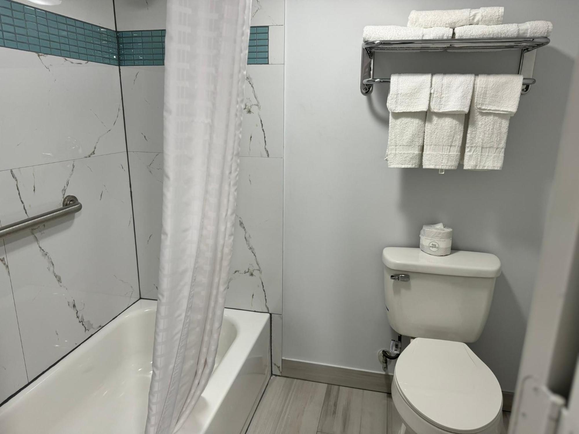Continental Inn And Suites Nacogdoches Tx Sfa University Downtown מראה חיצוני תמונה