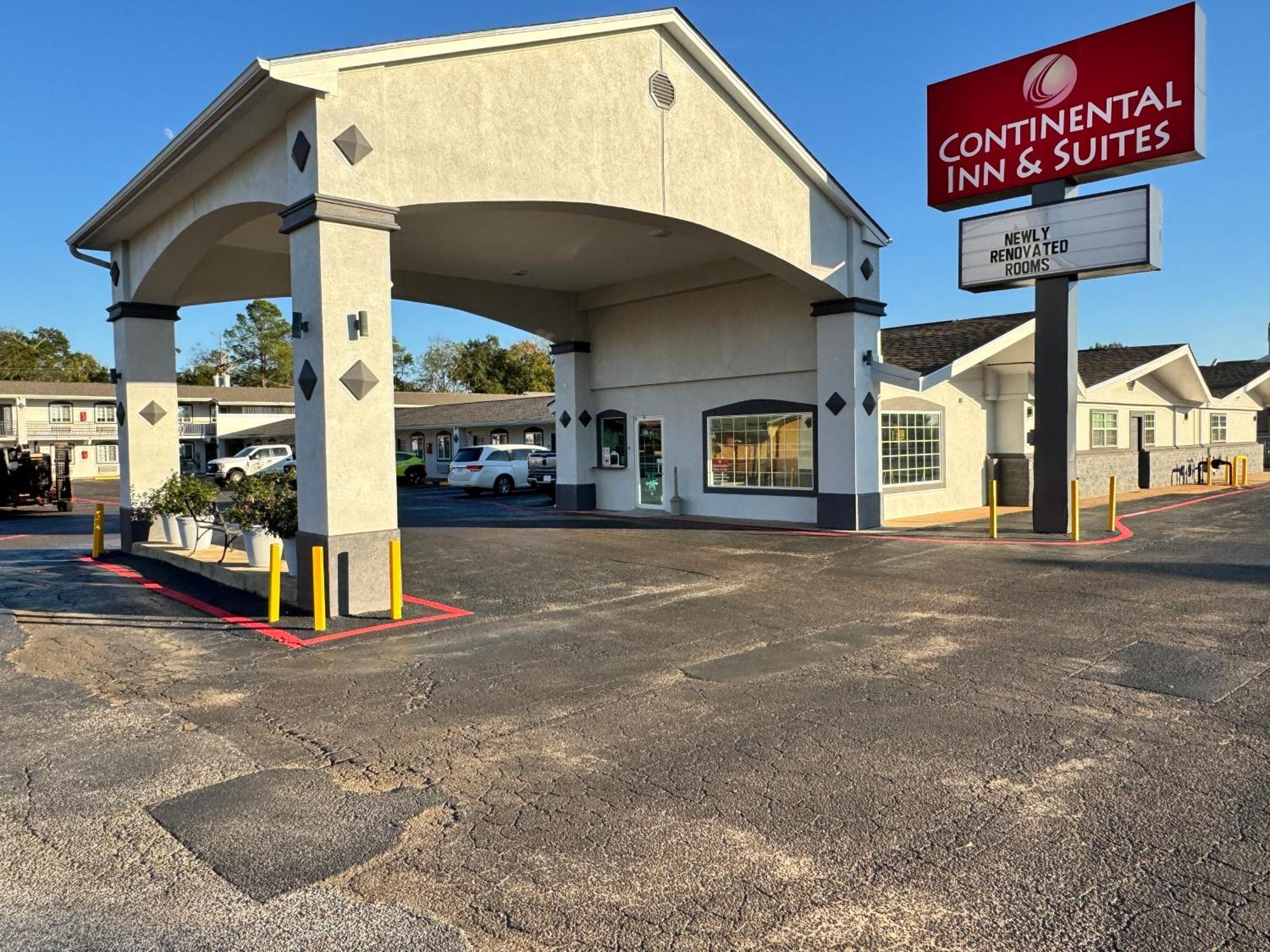Continental Inn And Suites Nacogdoches Tx Sfa University Downtown מראה חיצוני תמונה