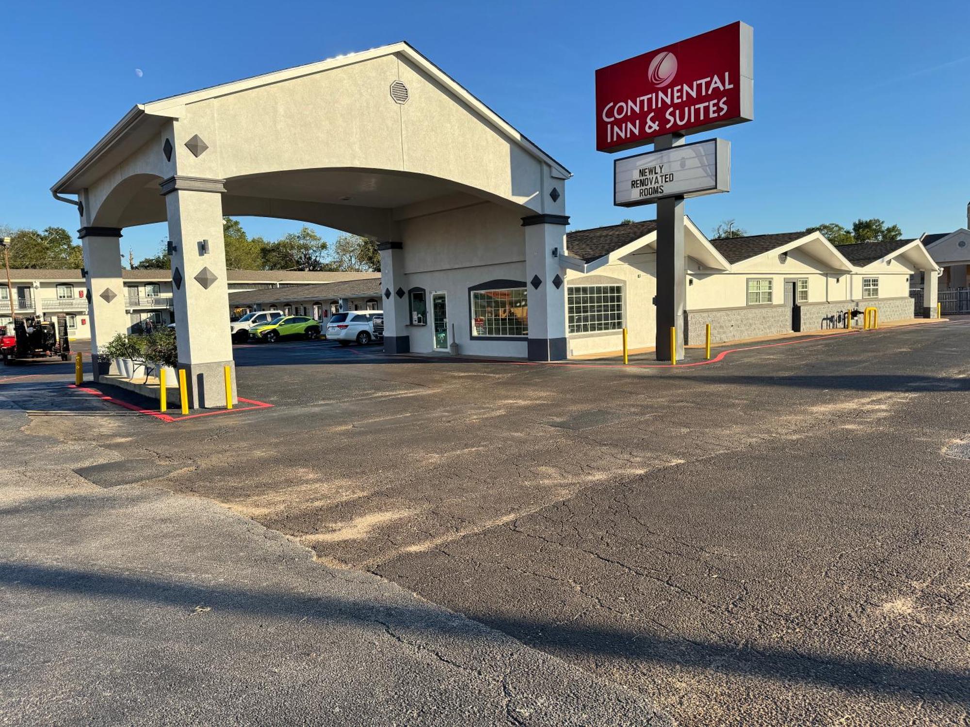 Continental Inn And Suites Nacogdoches Tx Sfa University Downtown מראה חיצוני תמונה