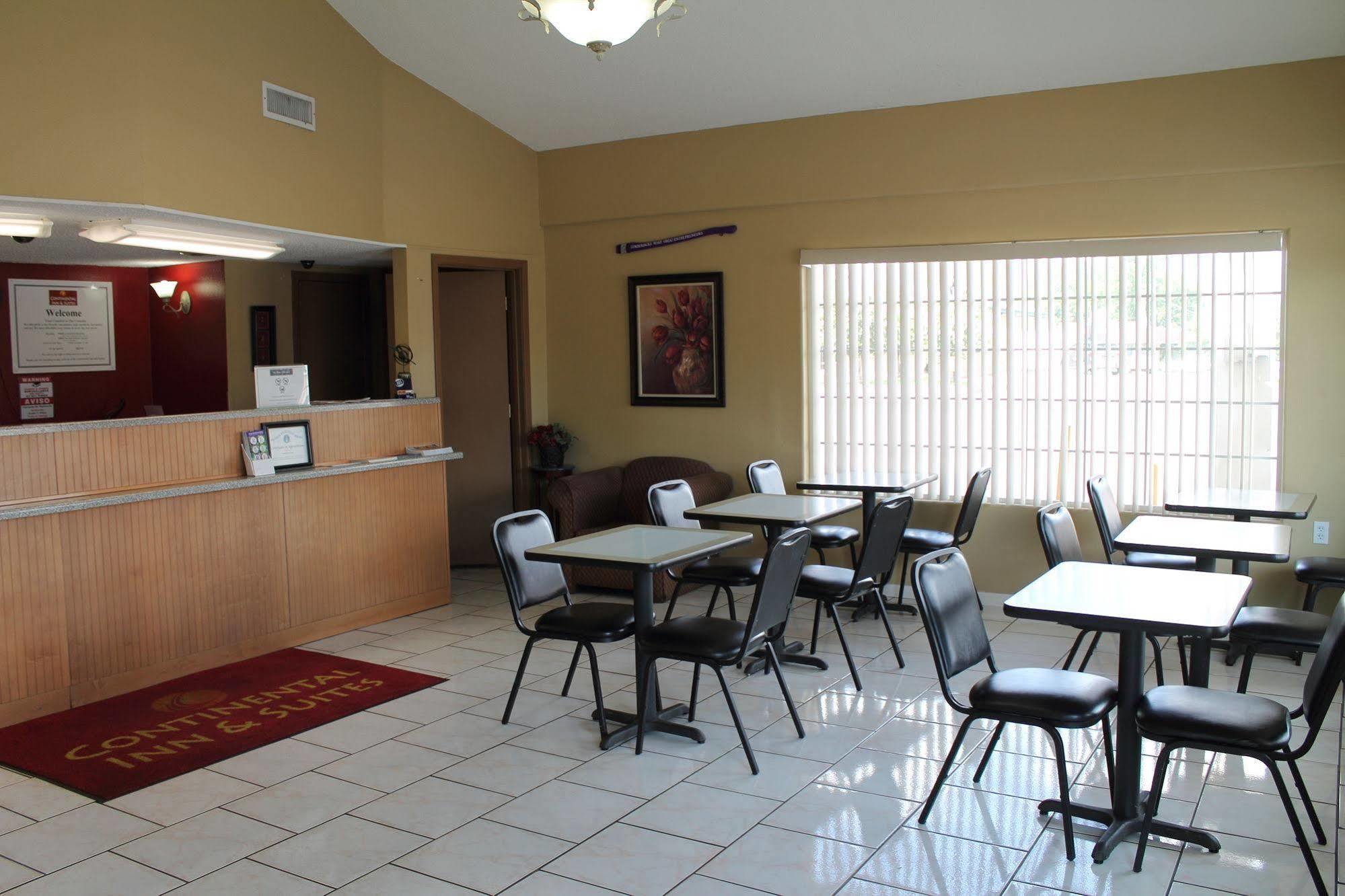 Continental Inn And Suites Nacogdoches Tx Sfa University Downtown מראה חיצוני תמונה